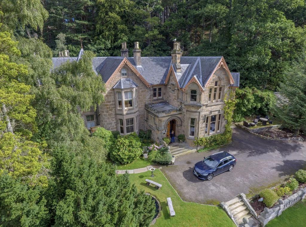 Hotel Cluny Bank Forres Exteriér fotografie